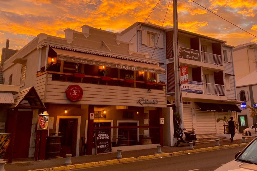 vol-II-nuit-partenaires-la-reunion-l-etiquette-1